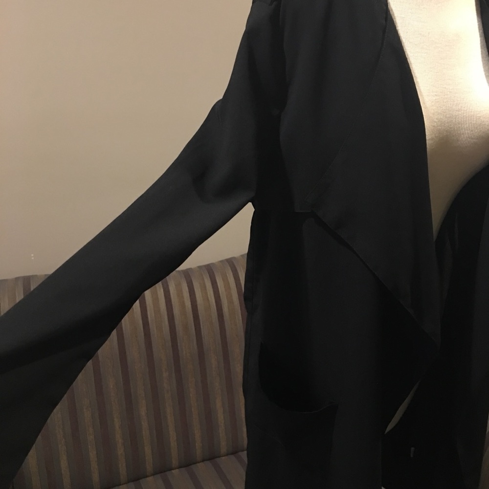 Loose flow jacket - Picture 2 of 5